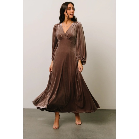 Baltic Born NWT Adelita Velvet Maxi Dress | Size Large - Picture 1 of 10
